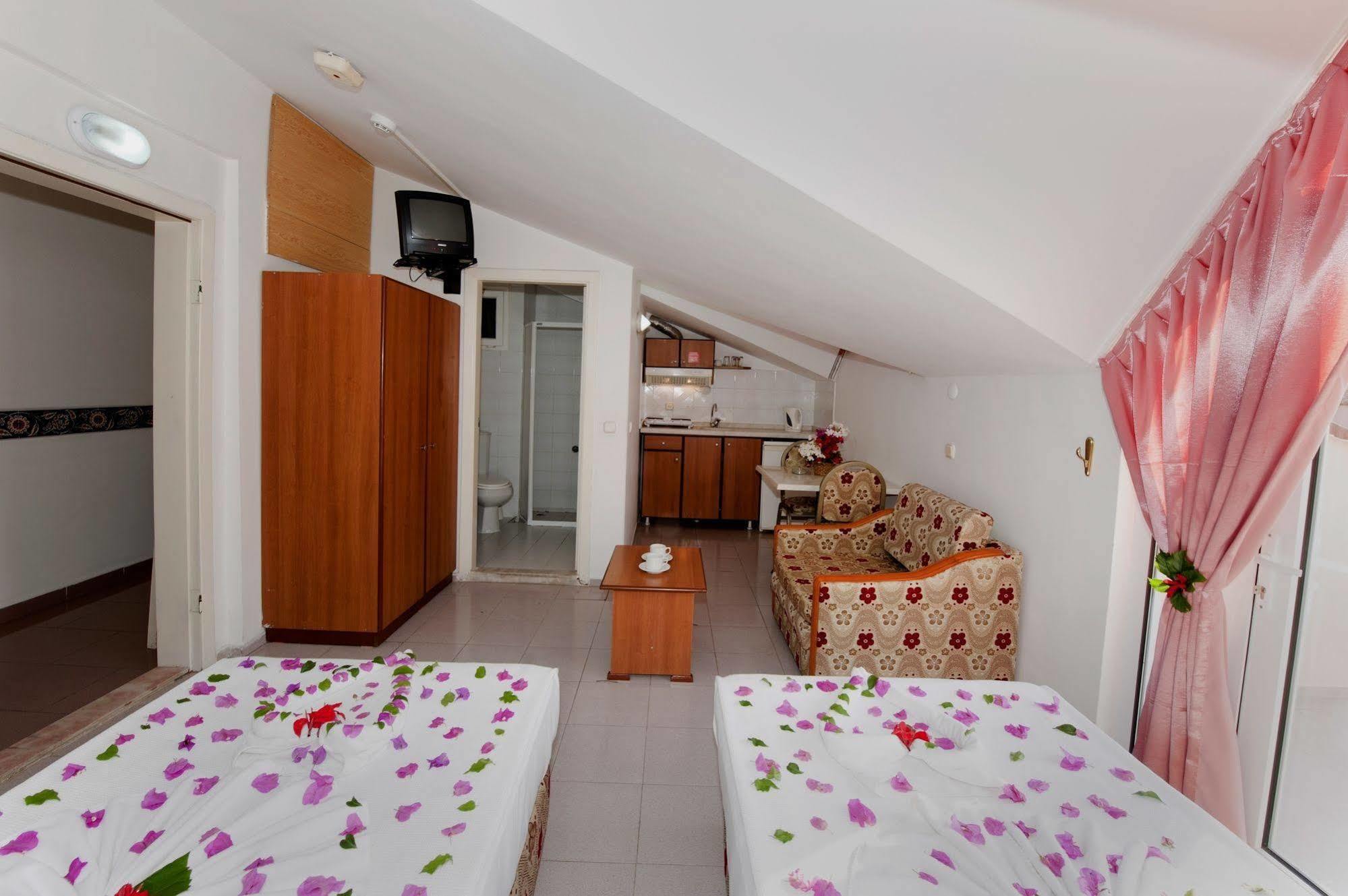 Rosy Apart Marmaris Exterior photo